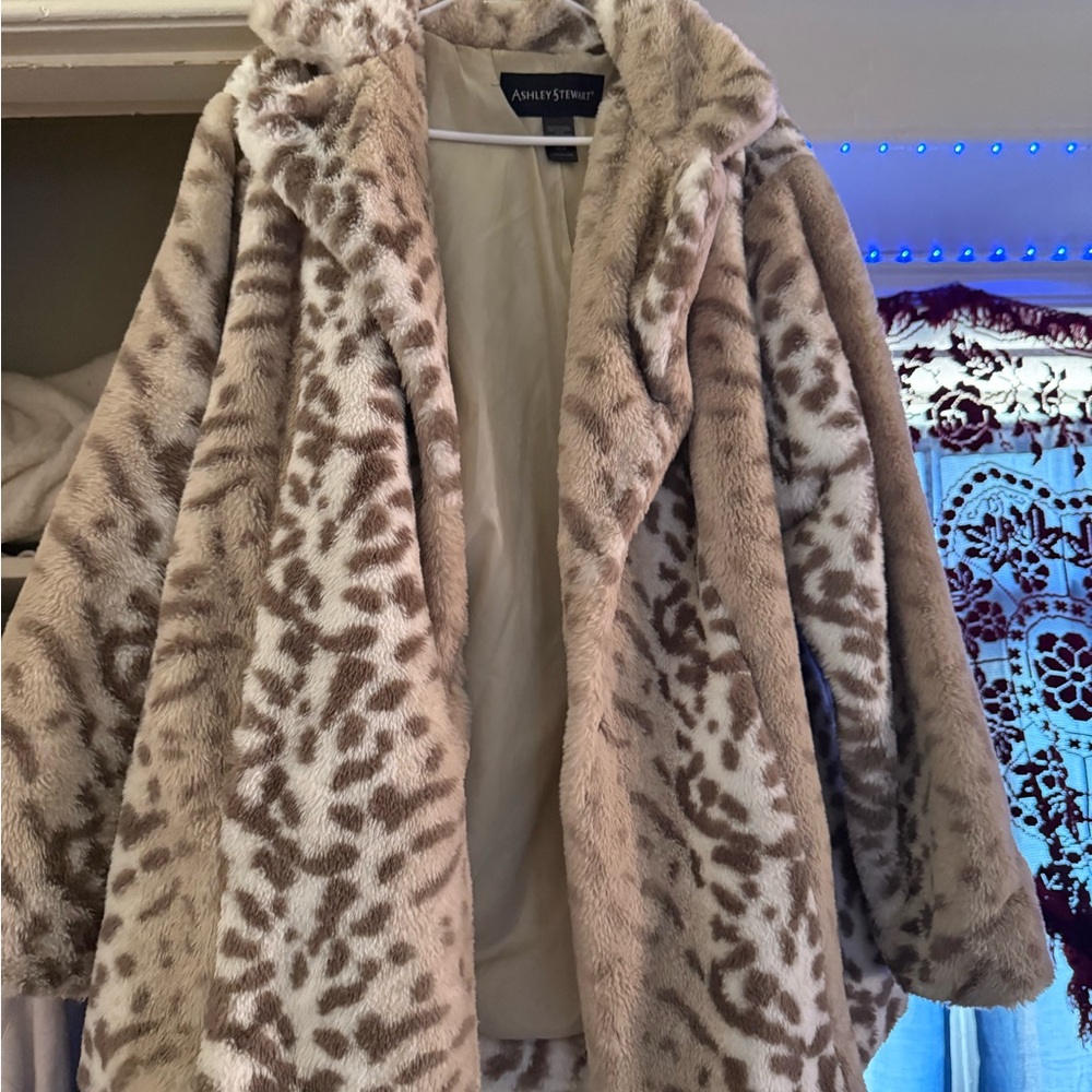Ashley Stewart Tan and Cream Teddy Jacket Plush Faux Fur